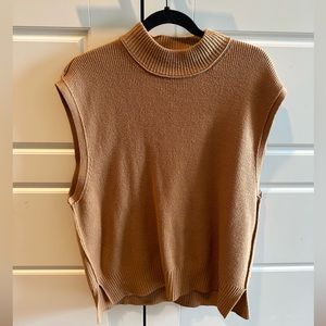 Sweater vest caramel color size Small oversized